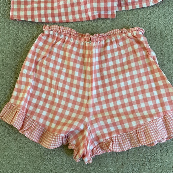 Lovers + Friends gingham wrap top and shorts - Picture 4 of 5